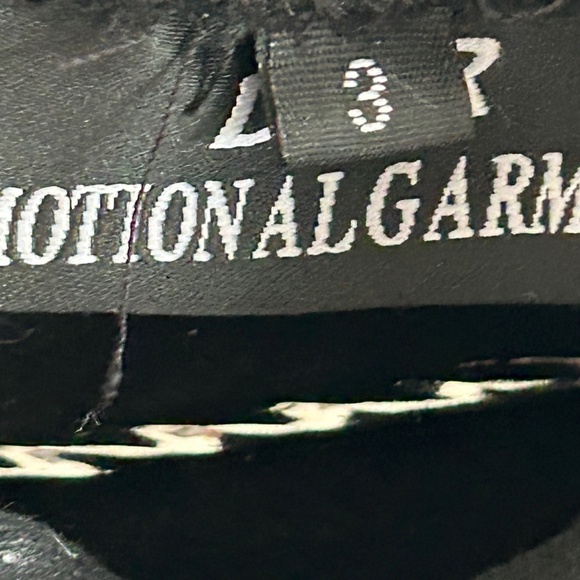 Designer D'or Emotional Garment Hoodie, black, I love women. RARE FIND! - Picture 7 of 7